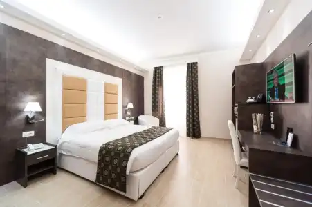 Relais Trevi 95 Boutique - 78