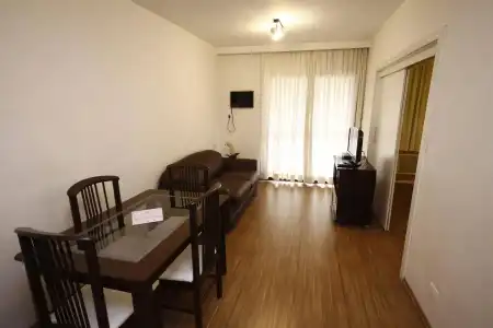 London Class Suites - 12