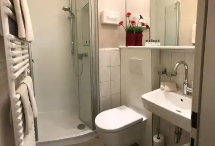 ApartChristine - 50