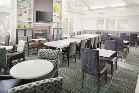 Residence Inn By Marriott Dallas Park Central - 18