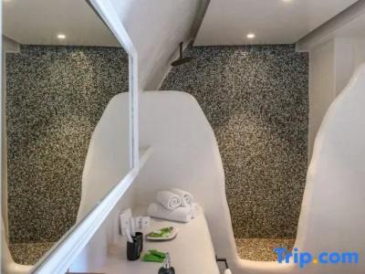 Secret Legend Suites - 53