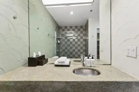 Kasa El Paseo Miami Beach - 75