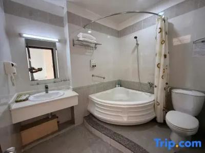 Hoa Phat & Apartment - 52
