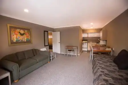 Distinction Coachman, Palmerston North - 44