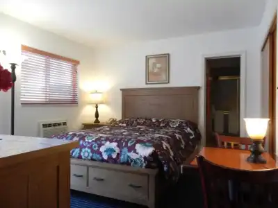Shell Motel - 21