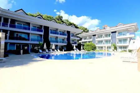 Truemars & Suites - 48