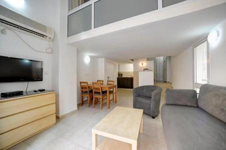 Sea Suites Apartments - 111