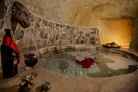 Oread Cave Suites - 143