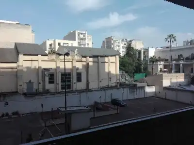 Metropolitan - 0