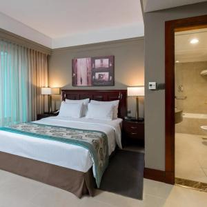 Somewhere Luxury Apartment (Formerly known as Le Meridien Dubai) - 35