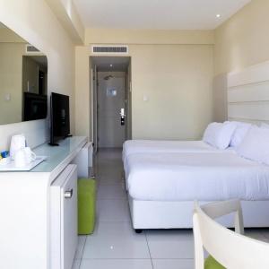 Tasia Maris Beach - Adults Only - 41