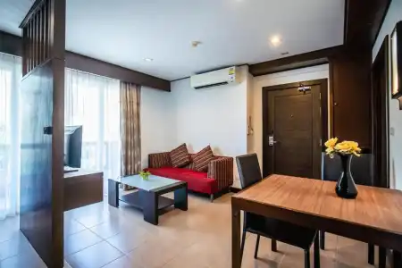 Ratana Chalong - 67