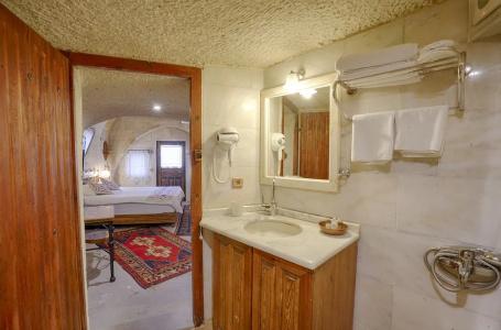 Tulip Cave Suites - 105