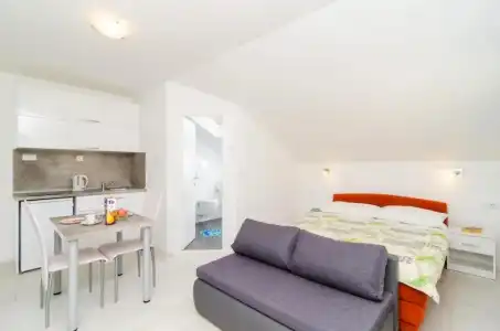 Cina Apartments - 247