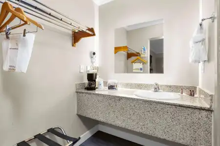 SureStay by Best Western San Francisco Marina District - 44
