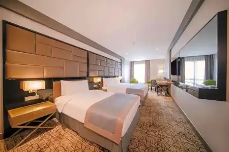Wyndham Grand - 30