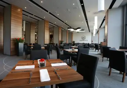 Warsaw Plaza - 18