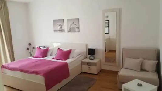 B&B Aurora - 1