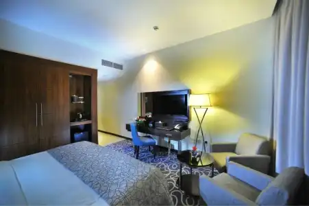 Ramada by Wyndham Abu Dhabi Corniche - 23