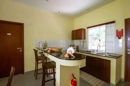 Surfers Beach Self Catering Chalets - 24