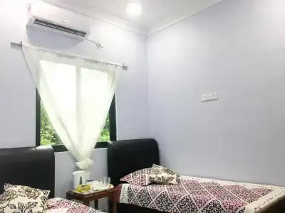 Kapal Terbang Guest House - 36