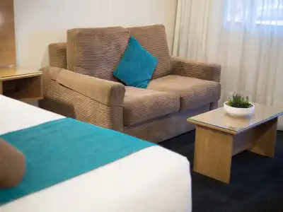 Sunnybank Star & Apartments - 6