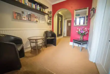 Red Mullions Guest House - 14