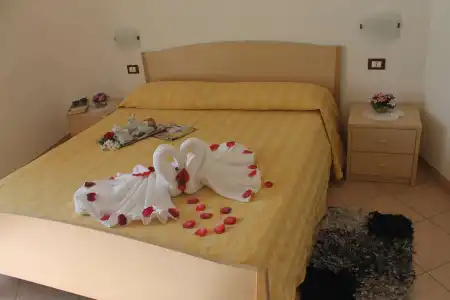 L’Ancora*** - 2