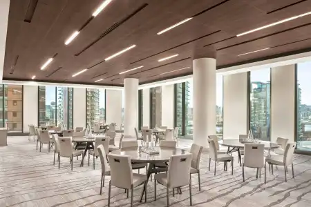 JW Marriott Parq - 27