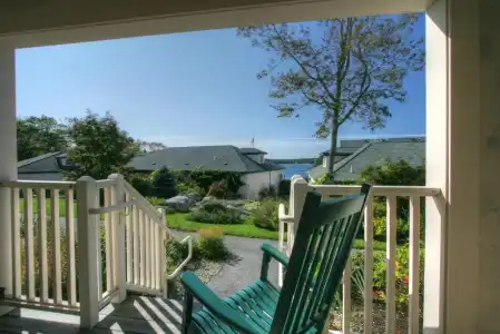 Spruce Point Inn - 47