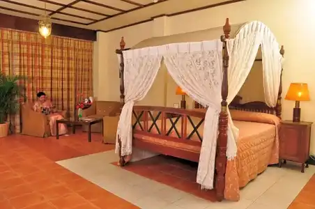 Grand Oriental - 22