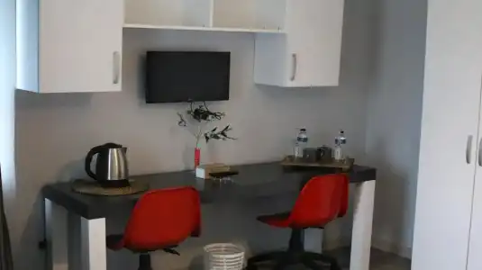 Eva Otel - 23