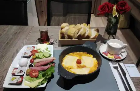 Castle Franco Suites - 12
