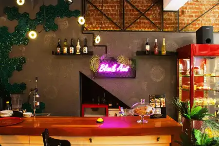 Black Art Otel - 16