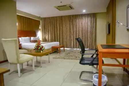 Harbour View Suites - 99