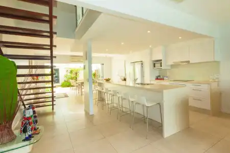 Noosa Entrance Waterfront Resort - 12