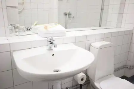 Hotell Aston - 48