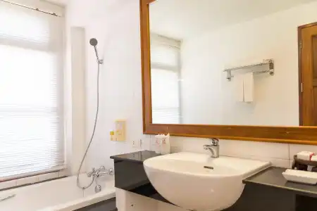 Lanta Casuarina Beach Resort - 9
