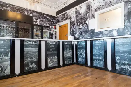 Anfield - 7
