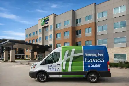 Holiday Inn Express & Suites Des Moines Downtown by IHG - 42