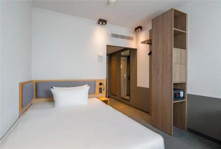 Spark by Hilton Wuppertal City Centre - 77