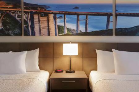 Days Inn & Suites by Wyndham Anaheim at Disneyland Park - 26