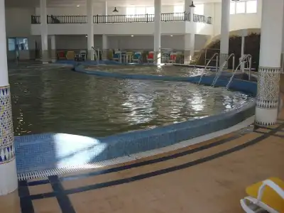Le Grands Des Thermes - 12