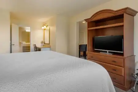 Ogunquit & Suites - 81