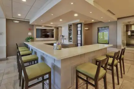 Hilton Garden Inn Albuquerque / Journal Center - 26