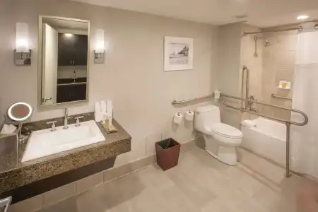 Doubletree Resort by Hilton Hollywood Beach - 35