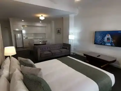 Adelaide Mansions Serviced Apartments - 84