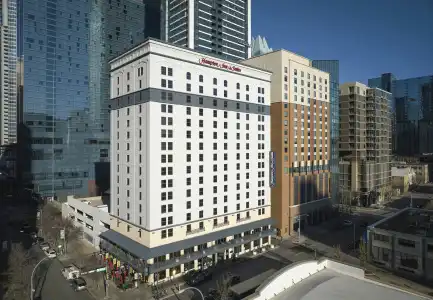 Hampton Inn & Suites Austin Downtown - 27