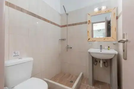 Gizis Cliffside Suites - 61