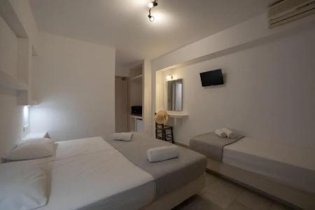 Aphrodite & Apartments - 24